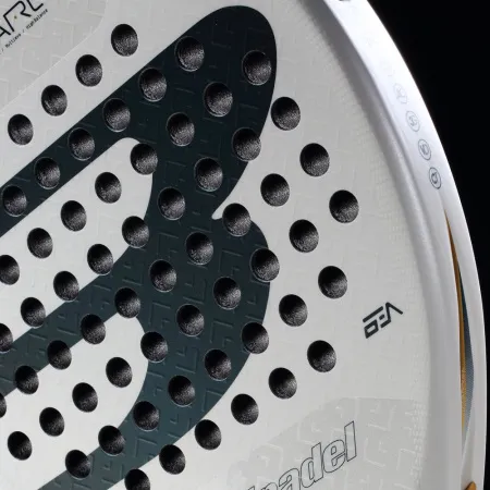 Ракетка для падела BULLPADEL Pearl 26, 493804, для профессионалов, карбон, бело-серый за 35&nbsp;929.50 ₽ купить в Волжском